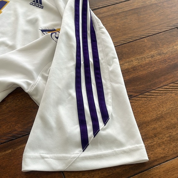 Vintage Adidas LA Lakers  Koby Bryant #24 white jersey size Small basketball - Picture 7 of 16